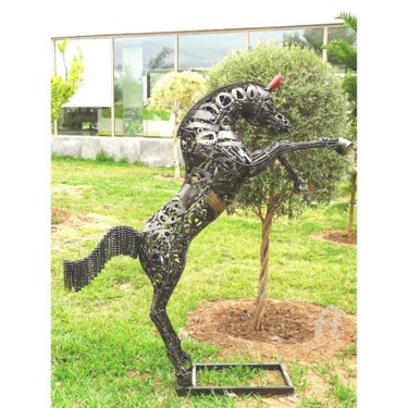 Sculpture titled "PETIT CHEVAL CABRE 2" by Hassan Laamirat, Original Artwork, Metals