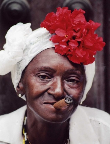 Fotografie getiteld "Cigar lady Cuba" door Heart Art Rebecca, Origineel Kunstwerk