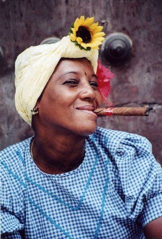 Fotografie getiteld "Cigar lady" door Heart Art Rebecca, Origineel Kunstwerk