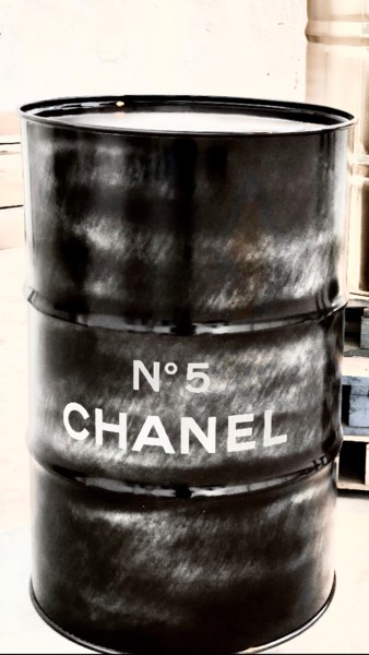 Sculpture intitulée "Fut Chanel black éd…" par Heaven Deco, Œuvre d'art originale, Laque