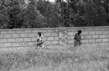 Photography titled "Worker-women in But…" by Heinz Baade, Original Artwork