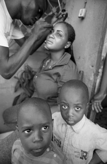 Fotografie mit dem Titel "Cameroon, 2017" von Heinz Baade, Original-Kunstwerk