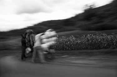 Fotografie mit dem Titel "Rwanda, 2017" von Heinz Baade, Original-Kunstwerk, Analog Fotografie