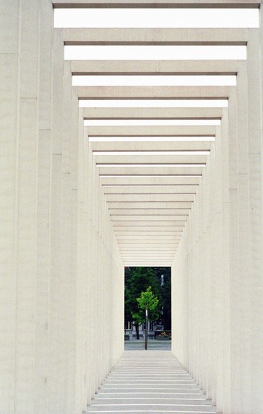 Fotografie mit dem Titel "Schwerin, Germany,…" von Heinz Baade, Original-Kunstwerk