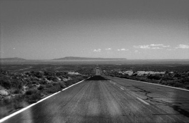 Fotografie mit dem Titel "Hitchhiking in USA,…" von Heinz Baade, Original-Kunstwerk