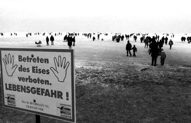 Fotografie mit dem Titel "Ice on the Baltic S…" von Heinz Baade, Original-Kunstwerk