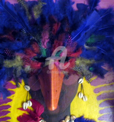 Scultura intitolato "Bird Mask" da Helene, Opera d'arte originale, Cartapesta
