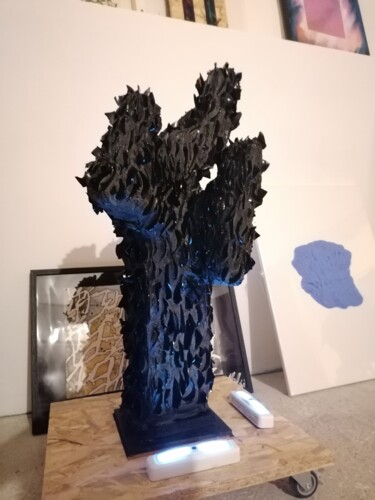Sculpture titled "Black male Cactus" by Hélène Battaini, Original Artwork, Glass