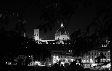 Photographie intitulée "Hidden Duomo, Flore…" par Hélène Gondelle, Œuvre d'art originale