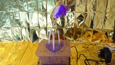 Rzeźba zatytułowany „Purple Bee Bird 🐝” autorstwa Rainbow, Oryginalna praca, Akryl