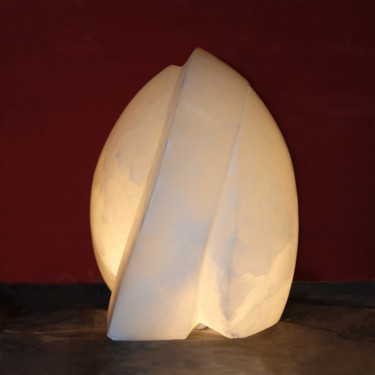 Escultura intitulada "Introspection" por Hélène Zuckschwerdt, Obras de arte originais, Pedra