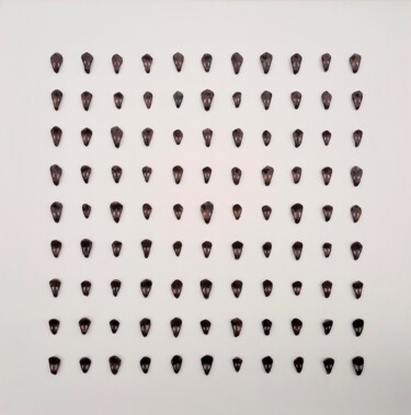 Faces - object 102 Peinture intitulée "Faces - object 102" par Henk Broeke, Œuvre d'art originale, Acrylique Monté sur Panneau de bois