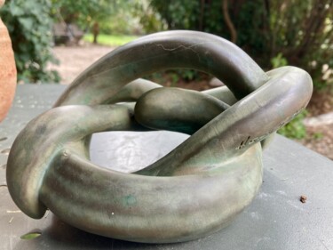 Sculpture intitulée "La Beegum" par Henohut De Zhery, Œuvre d'art originale, Pâte polymère