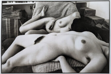 Photography titled "Between two poses (…" by Henri Cartier Bresson, Original Artwork, Lithography