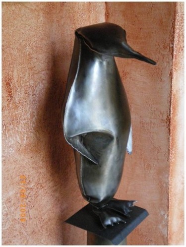 Sculpture intitulée "N°8 - Pingouin" par Henri Iglesis, Œuvre d'art originale