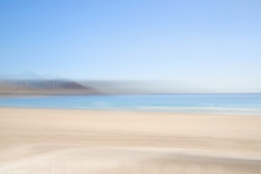 Photography titled "Alone on the beach" by Henri Odabas, Original Artwork, Digital Photography