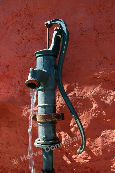 Fotografia intitolato "Fontaine" da Herve Donnezan, Opera d'arte originale, Fotografia digitale