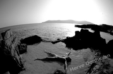 Photography titled "Sea Star" by Herve Donnezan, Original Artwork, Analog photography
