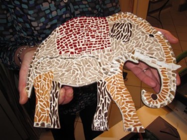 Artisanat intitulée "Elephant en emaux d…" par Jeannie Herviou-Derrien, Œuvre d'art originale