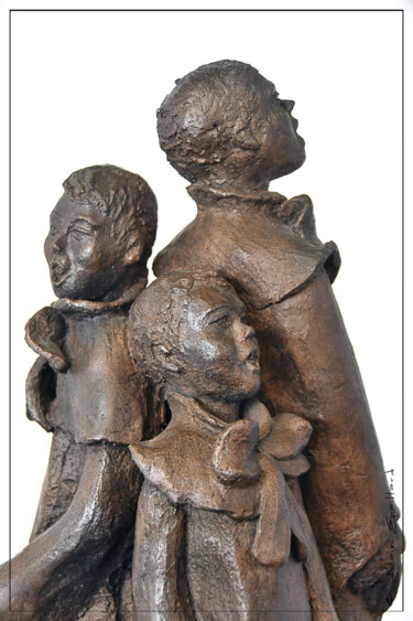 Sculpture intitulée "Choeurs en coeur" par Helene Gobin Langlais, Œuvre d'art originale, Bronze