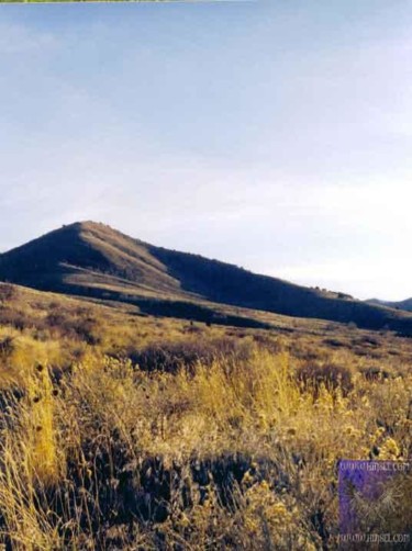 Photographie intitulée "Hills" par Hinsel Scott, Œuvre d'art originale