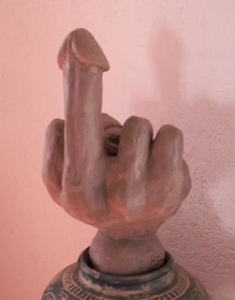 Sculpture intitulée "fuck you" par Hoedic, Œuvre d'art originale, Autre