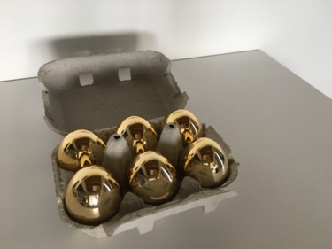 Sculpture intitulée "Eggs" par Santicri, Œuvre d'art originale, Résine