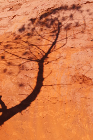 Photographie intitulée "Ocre" par Hubert Sibella, Œuvre d'art originale