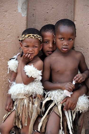 Фотография под названием "Enfants d'Afrique" - Hubert Trublard, Подлинное произведение искусства, Цифровая фотография