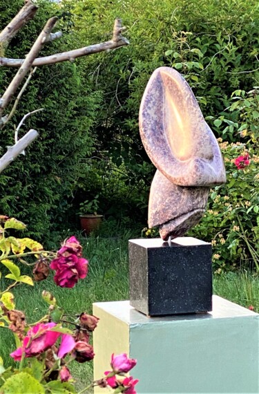 Rzeźba zatytułowany „no name” autorstwa Hubertine Langemeijer, Oryginalna praca, Kamień