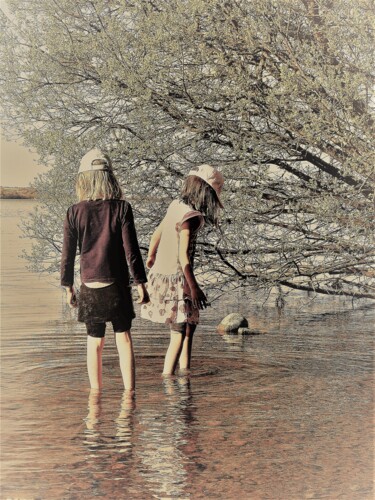Fotografie getiteld "playing at lake Kil…" door Hubertine Langemeijer, Origineel Kunstwerk, Niet gemanipuleerde fotografie