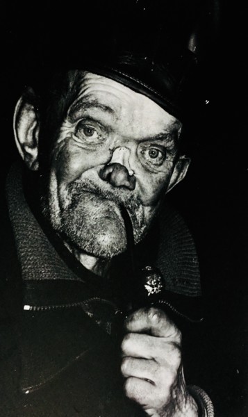 Photographie intitulée "portrait de gueule…" par Hugues Gravouil, Œuvre d'art originale