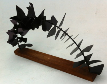 Sculpture titled "Vertebra" by Hugues Zabern, Original Artwork, Metals