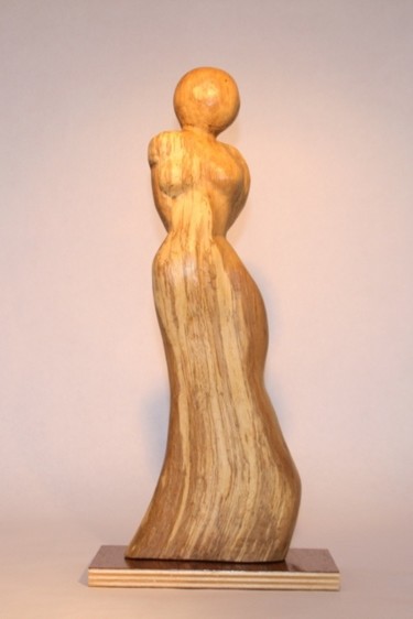 Skulptur mit dem Titel "Elle" von Isabelle Motte, Original-Kunstwerk, Holz