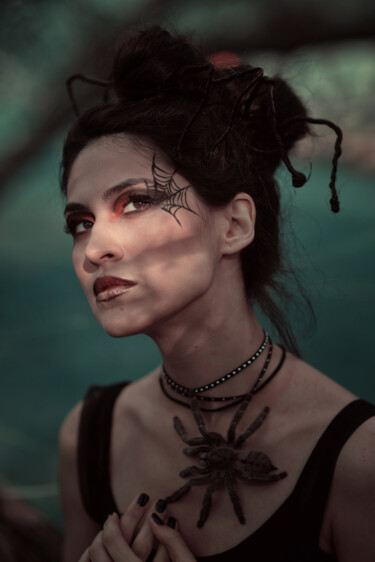 Photography titled "Lady of spider II" by Ianina Ermakova, Original Artwork, Digital Photography