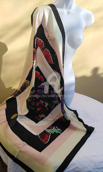 Sztuka tkaniny zatytułowany „FOULARD ARTISTICI…” autorstwa Iannilli Antonella Laila, Oryginalna praca, Odzież