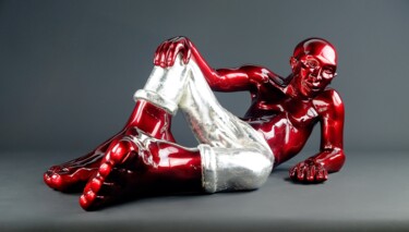 Скульптура под названием "Coolfoot 75" - Idan Zareski, Подлинное произведение искусства, Смола