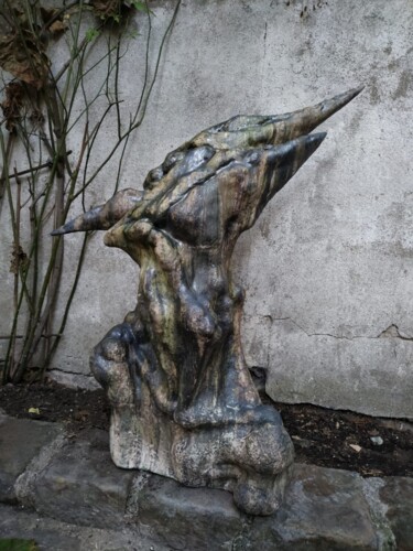 Sculpture titled "Korinya [racines]" by Ielizaveta Portnova, Original Artwork, Ceramics