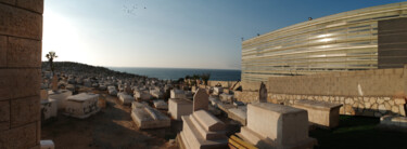 Fotografia intitulada "Jaffa graveyard" por Igal Stulbach, Obras de arte originais, Fotografia digital