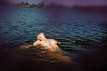 Фотография под названием "Relax in the water" - Igor Topolenko, Подлинное произведение искусства, Цифровая фотография