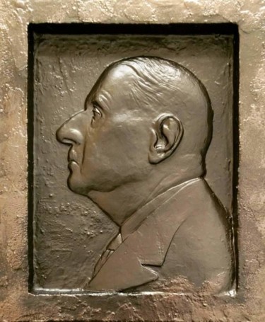 Sculptuur getiteld "Charles De Gaulle" door Igor Stepanov, Origineel Kunstwerk, Gips Gemonteerd op Houten paneel