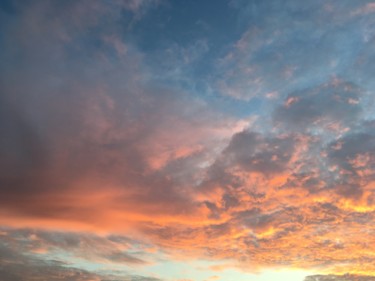 Фотография под названием "Natural morning sky" - Ines Poumay, Подлинное произведение искусства