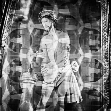 LE REDEMPTEUR ENCHAINE Photographie intitulée "LE REDEMPTEUR ENCHA…" par Stefan Neubauer, Œuvre d'art originale, Photographie argentique Monté sur…