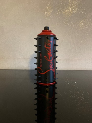 Sculpture titled "Bombe Christian Lou…" by Walid Sahraoui (Wally), Original Artwork, Spray paint