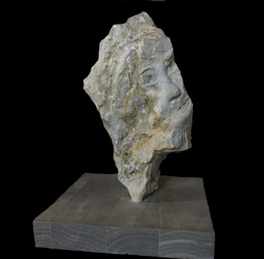 Escultura intitulada "Amalia" por Inga Meister, Obras de arte originais, Pedra
