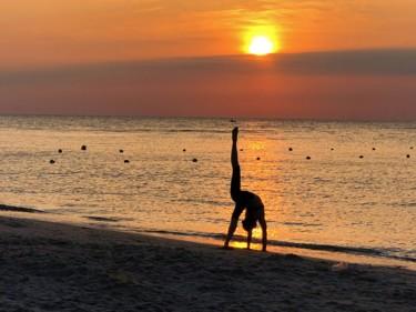 Фотография под названием "Рассвет на пляже" - Себини, Подлинное произведение искусства, Цифровая фотография