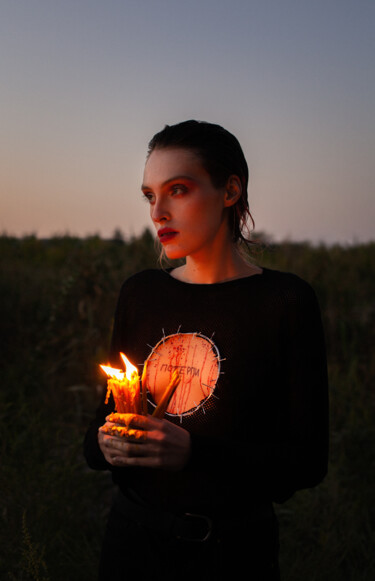 It's not that scary. (not true) II - Limited Edition of 10 Φωτογραφία με τίτλο "It's not that scary…" από Inna Mosina, Αυθεντικά έργα τέχνης, Ψηφιακή φωτογραφία
