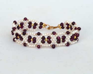 Design titled "Garnet and pearls b…" by Irena Zelickman, Original Artwork, Jewelry