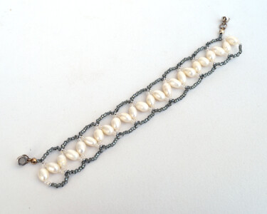 Design titled "Zigzag pearl bracel…" by Irena Zelickman, Original Artwork, Jewelry
