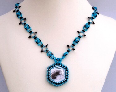 Design intitulada "Blue necklace with…" por Irena Zelickman, Obras de arte originais, Jóias